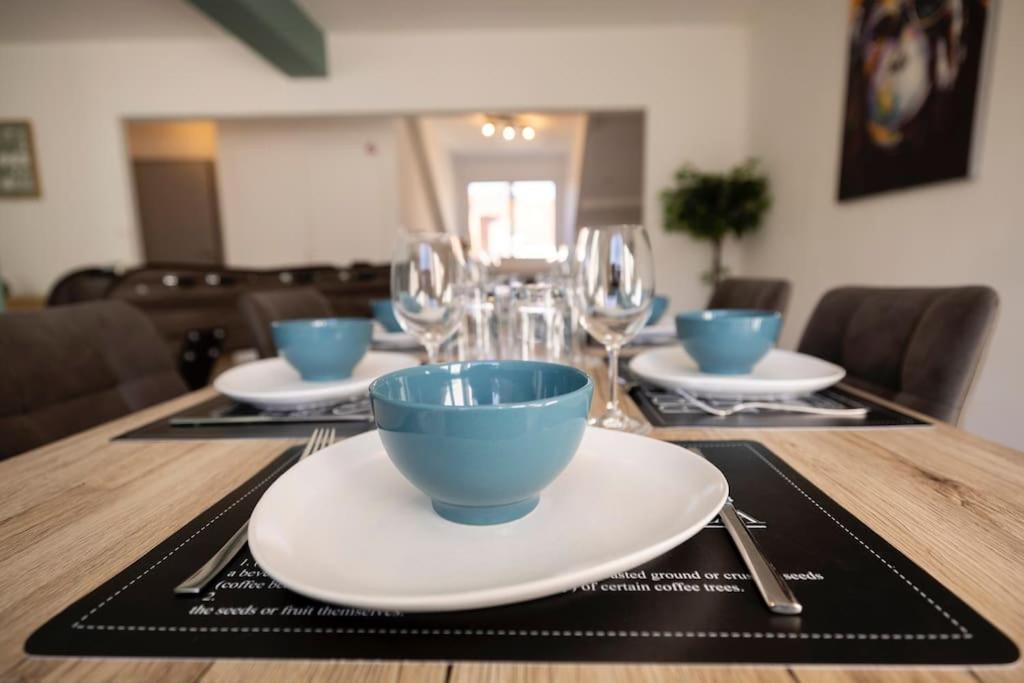Le Convivial F - Tout Equipe - Centre-Ville Gare Montluçon Екстериор снимка